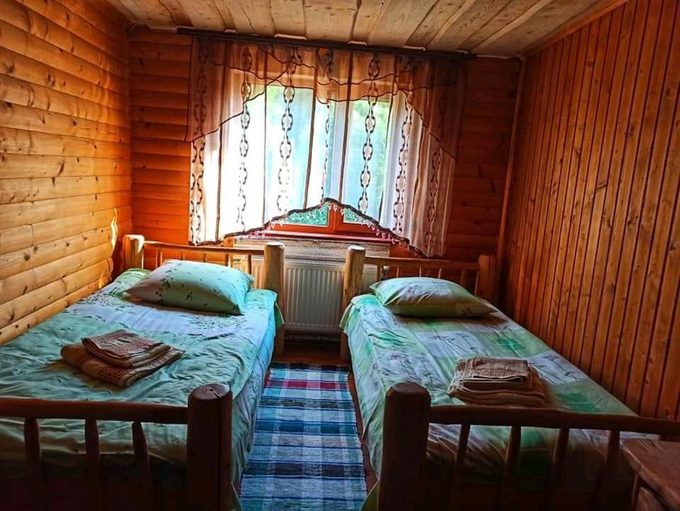 فيلا Zatishok Bilya Richky Pilipets الغرفة الصورة
